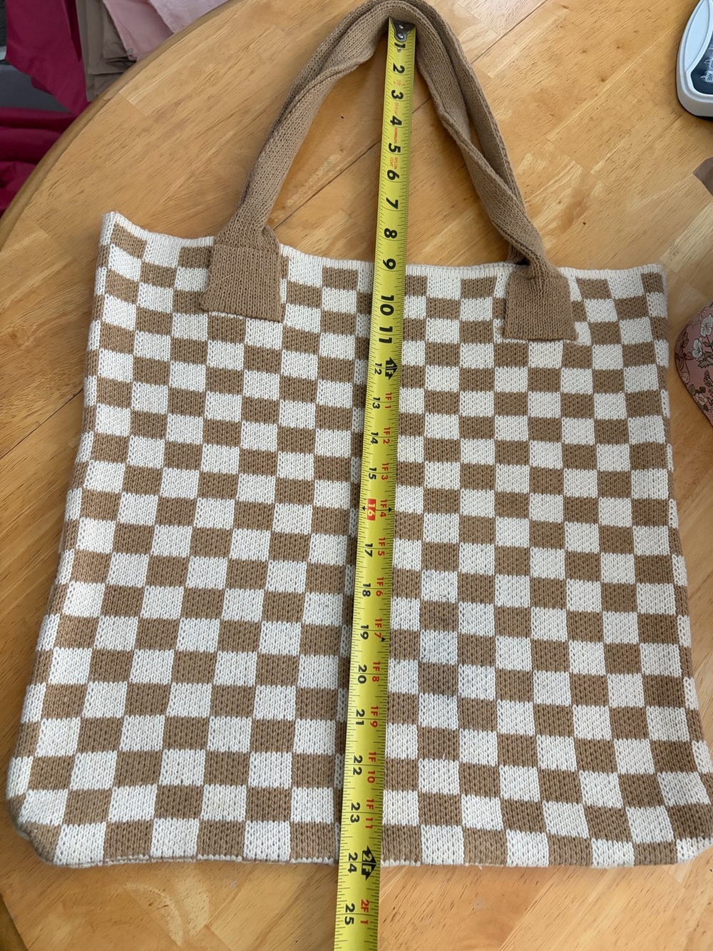 Source Unknown Cream and Brown Checkered Knit Tote #108